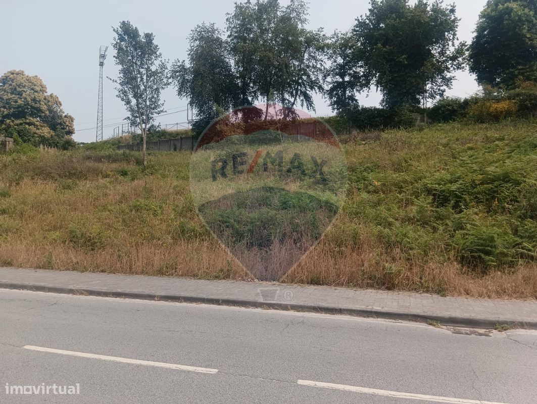 Земельный участок 1100м² в Фреамунде, Португалия № 67051