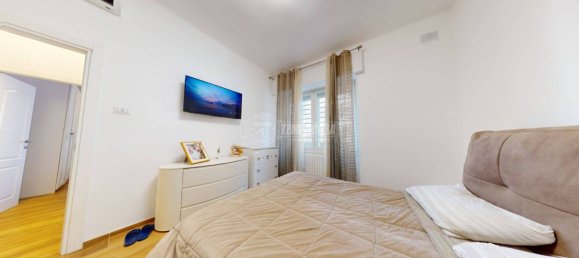 2 Schlafzimmer Wohnung in Bari, Italy, Nr. 157443 3
