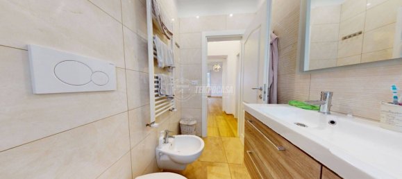 2 Schlafzimmer Wohnung in Bari, Italy, Nr. 157443 10