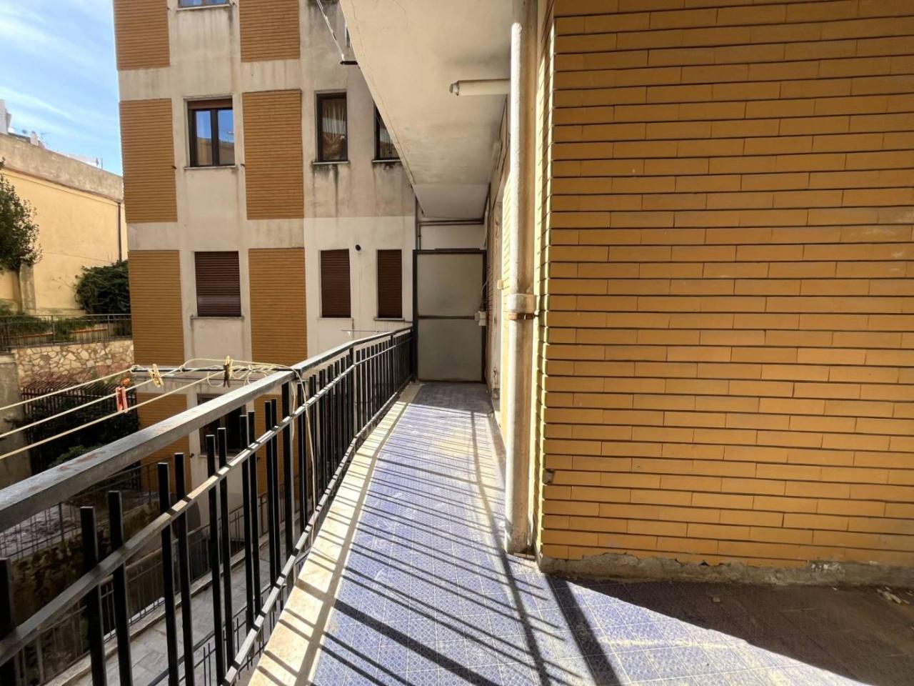 5 rooms Apartment in Catanzaro, Italy No. 29478