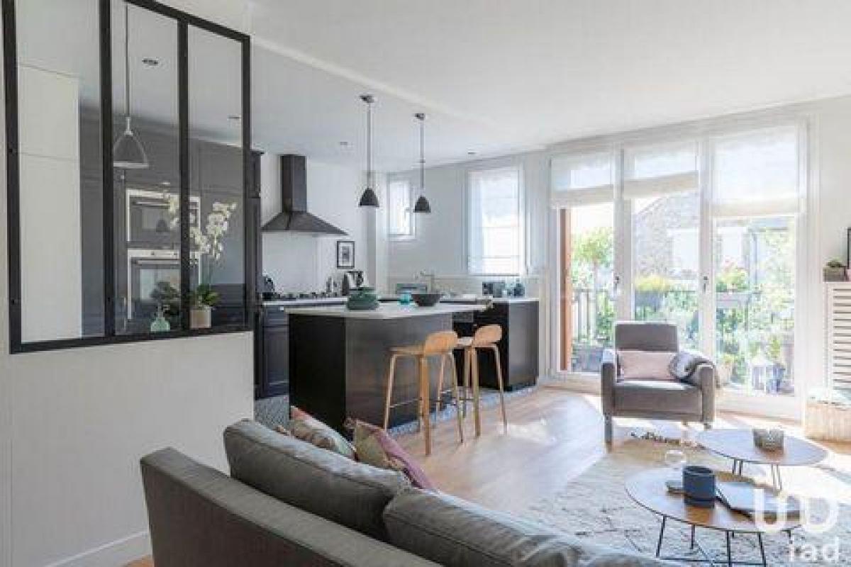 2 bedrooms Condo in La Rochelle, France No. 37879