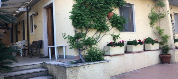 4 rooms Apartment in Magliano in Toscana, Italy No. 108729 3