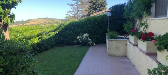 4 rooms Apartment in Magliano in Toscana, Italy No. 108729 2