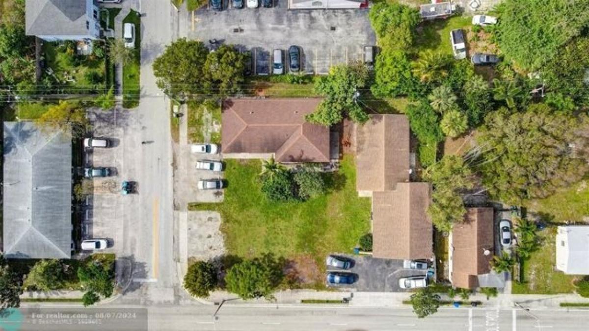 Дом с 4 спальнями в Форт-Лодердейл, США № 441805