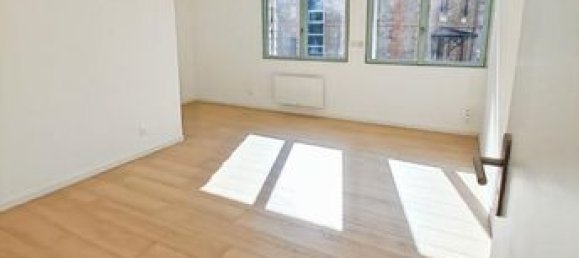 2 bedrooms Apartment in Chalons-en-Champagne, France No. 309531 8