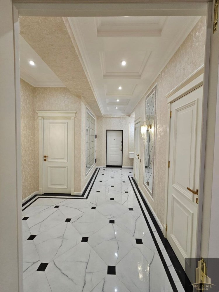 3 bedrooms Apartment in Nasimi, Azerbaijan No. 1631