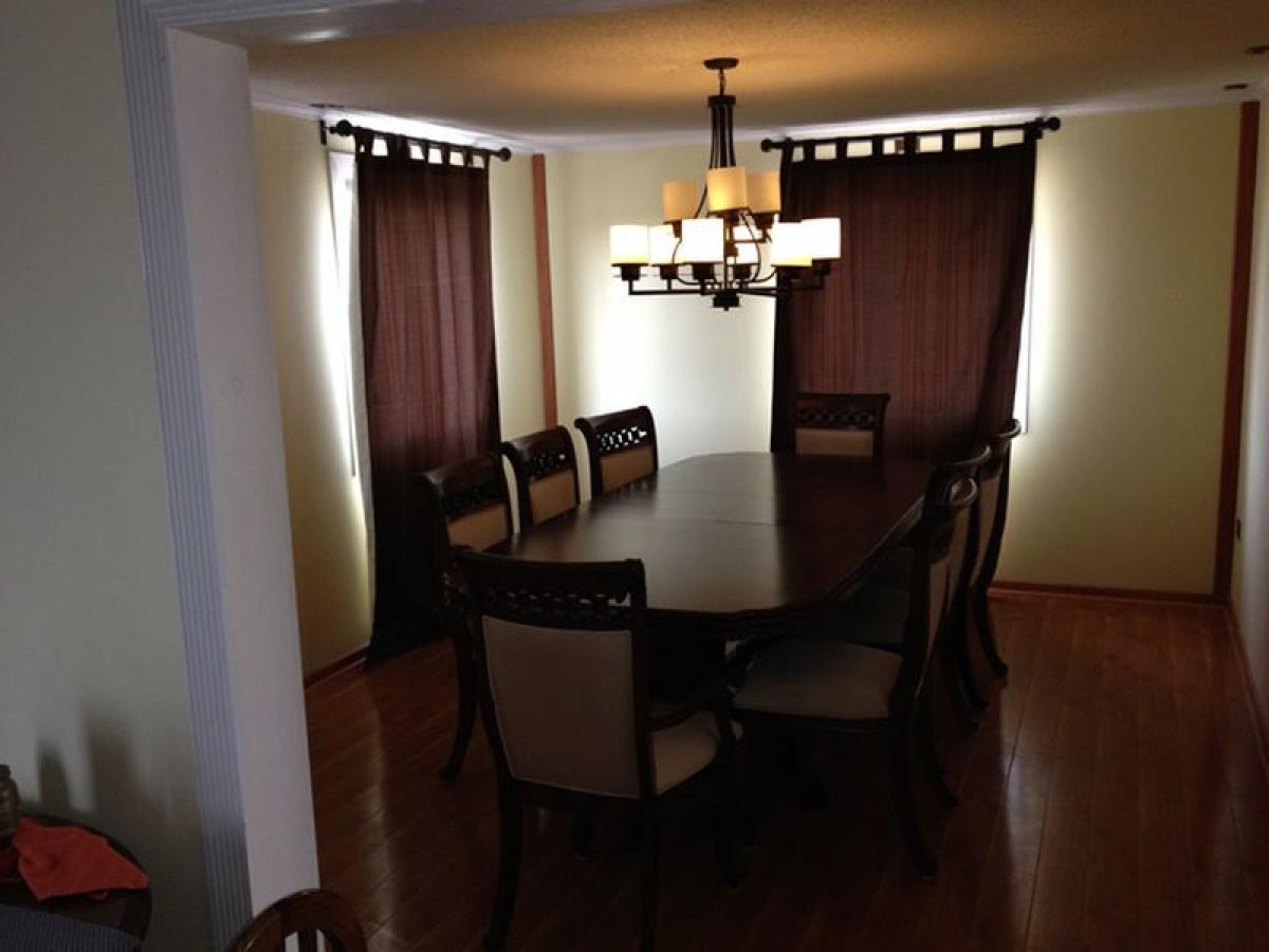 5 bedrooms House in Santiago, Chile No. 1487