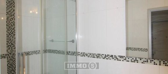 1 bedroom Apartment in Noisy-le-Grand, France No. 174530 5