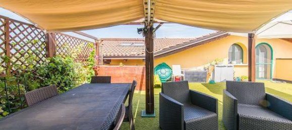 4 bedrooms Penthouse in Rubiera, Italy No. 7434 17