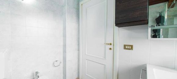 4 bedrooms Penthouse in Rubiera, Italy No. 7434 3