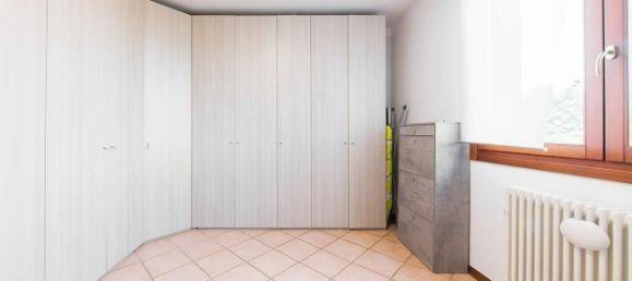 4 bedrooms Penthouse in Rubiera, Italy No. 7434 36