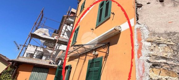 2 bedrooms House in Genoa, Italy No. 291775 7