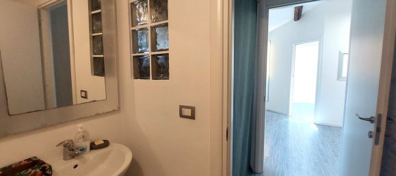 Bureau à Florence, Italy 40m² No. 137181 32