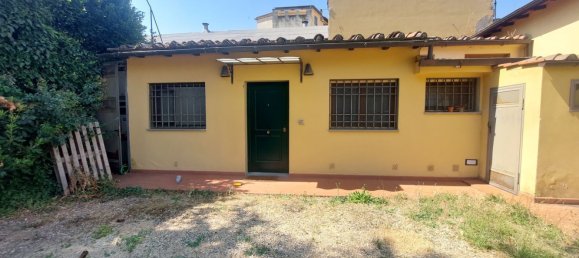 Bureau à Florence, Italy 40m² No. 137181 4