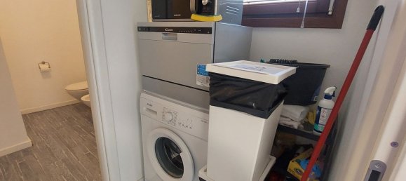 Bureau à Florence, Italy 40m² No. 137181 34