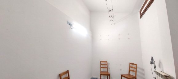 Bureau à Florence, Italy 40m² No. 137181 18