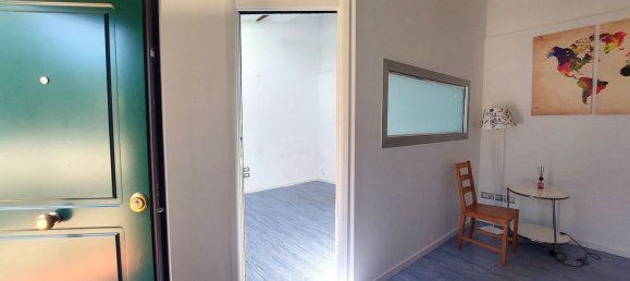 Bureau à Florence, Italy 40m² No. 137181 16