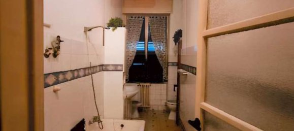 2 rooms Apartment in Varese, Italy No. 11294 5