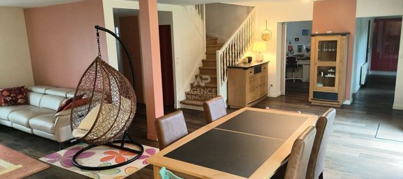 5 bedrooms House in Verneuil-sur-Seine, France No. 168620 2