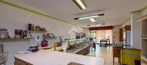 3 rooms Commercial property in Acquanegra Cremonese, Italy No. 337691 7