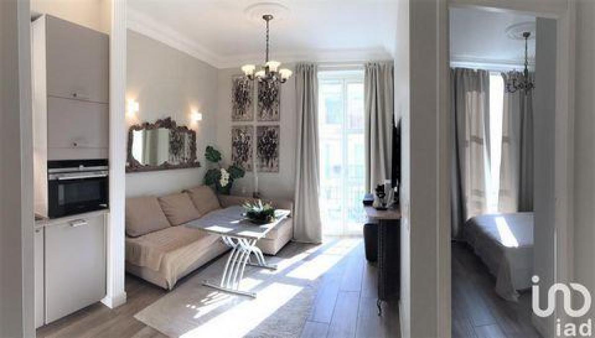 2 bedrooms Condo in Nice, France No. 16473