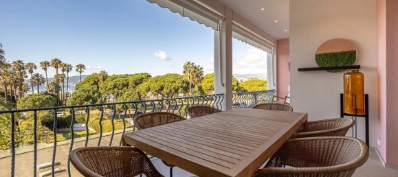 2 bedrooms Apartment in Cannes, France No. 116 2