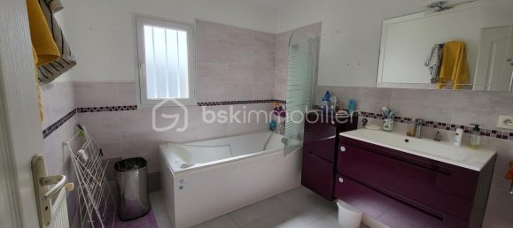 3 bedrooms House in Luce, France No. 74500 14