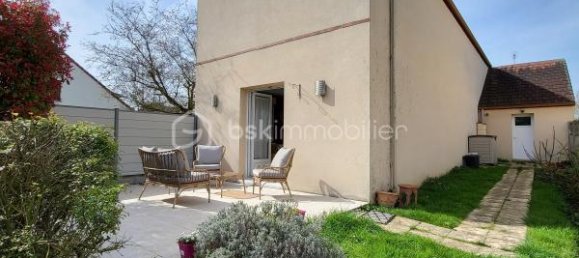 3 bedrooms House in Luce, France No. 74500 9