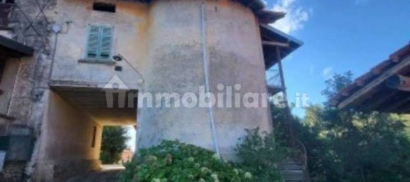 5 bedrooms House in Borgomanero, Italy No. 333540 3