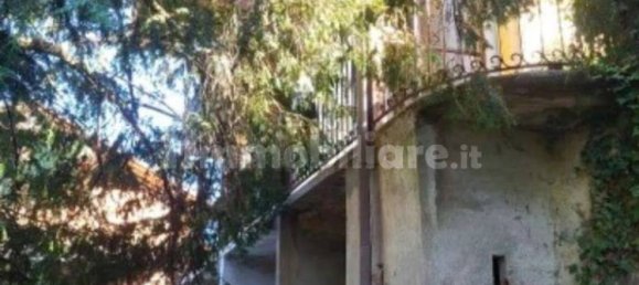 5 bedrooms House in Borgomanero, Italy No. 333540 5