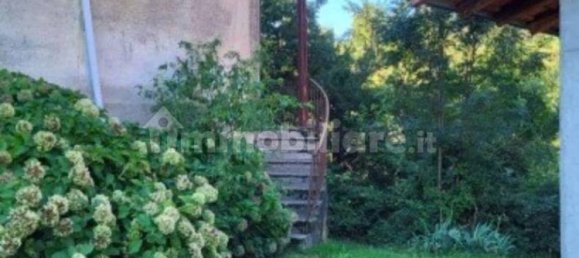 5 bedrooms House in Borgomanero, Italy No. 333540 4