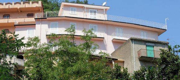 9 Schlafzimmer Haus in Naso, Italy, Nr. 325085 17