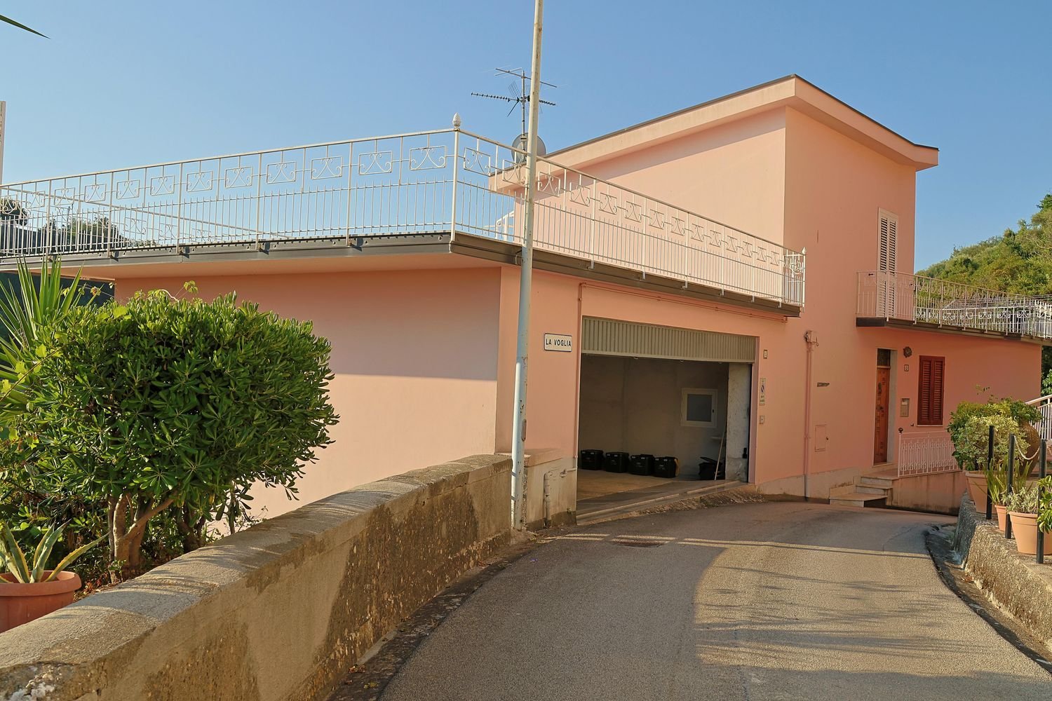 9 Schlafzimmer Haus in Naso, Italy, Nr. 325085