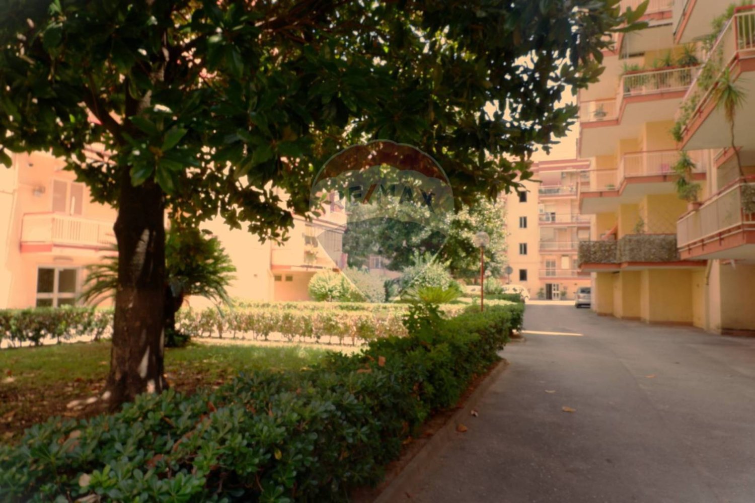 3 bedrooms Apartment in San Nicola la Strada, Italy No. 264189