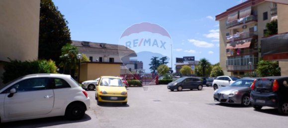 3 bedrooms Apartment in San Nicola la Strada, Italy No. 264189 4