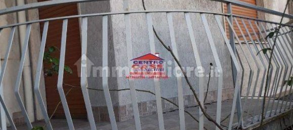 4 Schlafzimmer Wohnung in Fiumefreddo di Sicilia, Italy, Nr. 360359 2