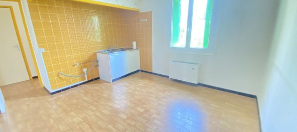 3 bedrooms House in Limoux, France No. 335134 4