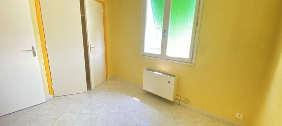 3 bedrooms House in Limoux, France No. 335134 12