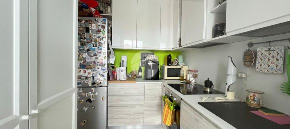 3 bedrooms Apartment in Milan, Italy No. 315676 8