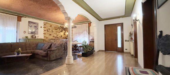 Studio in Fontaniva, Italy No. 7345 10