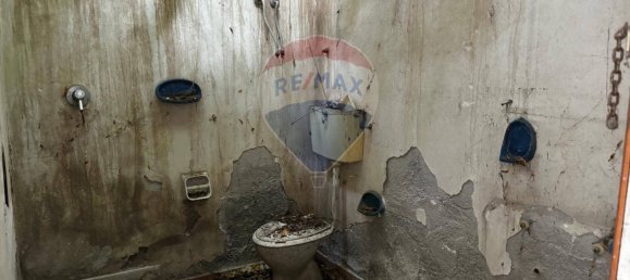 Propiedad comercial de 3 habitaciónes en Catania, Italy No. 54900 6