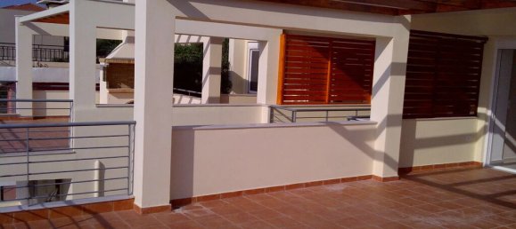 2 bedrooms Property in Laconia, Greece No. 52524 2