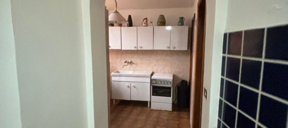 5 rooms House in Anversa degli Abruzzi, Italy No. 130086 5