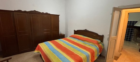 5 rooms House in Anversa degli Abruzzi, Italy No. 130086 10