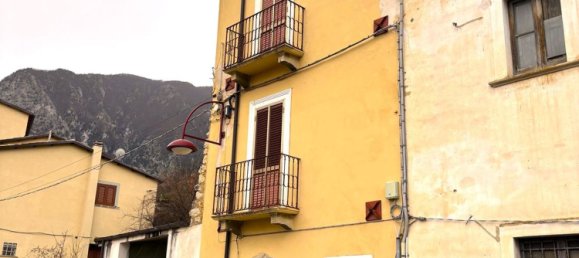 5 rooms House in Anversa degli Abruzzi, Italy No. 130086 31