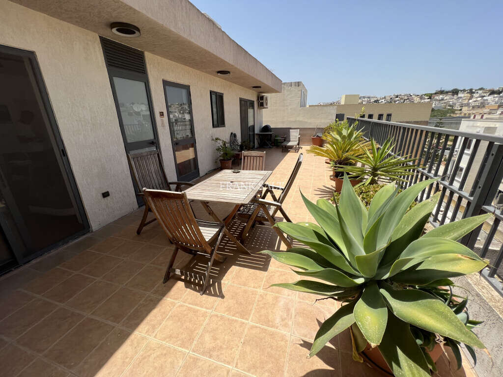 2 غرف نوم بانتهاوس في Gzira, Malta رقم 10345