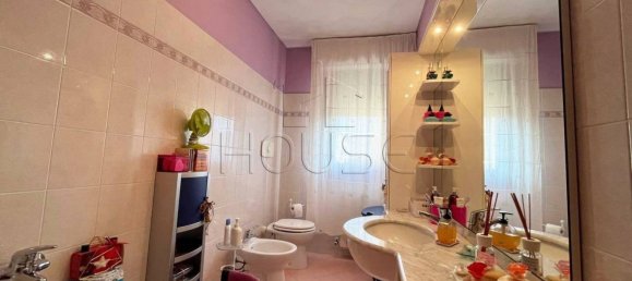 4 bedrooms Apartment in Arezzo, Italy No. 334704 11