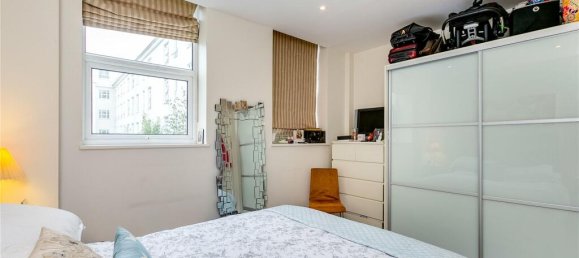 1 bedroom Apartment in Acton, United Kingdom No. 12736 6