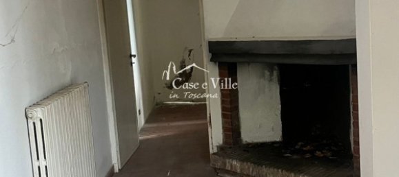 3 bedrooms House in Prato, Italy No. 352977 6