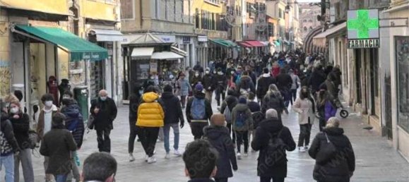 2 rooms Commercial property in Venice, Italy No. 61810 21